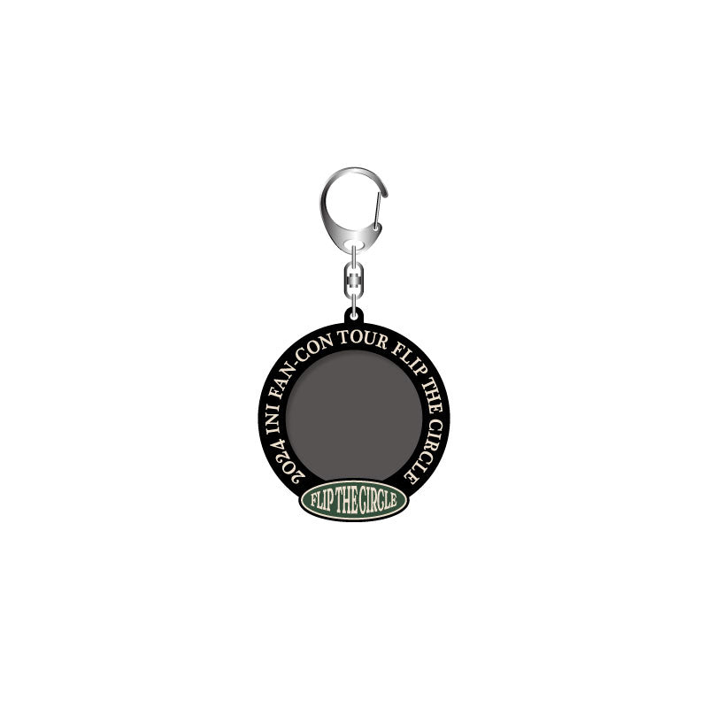 pemegang lencana timah